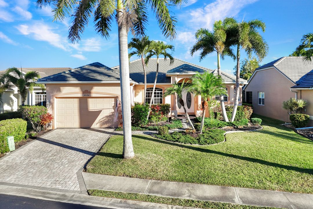 8596 Southwind Bay Cir, Fort Myers, FL 33908