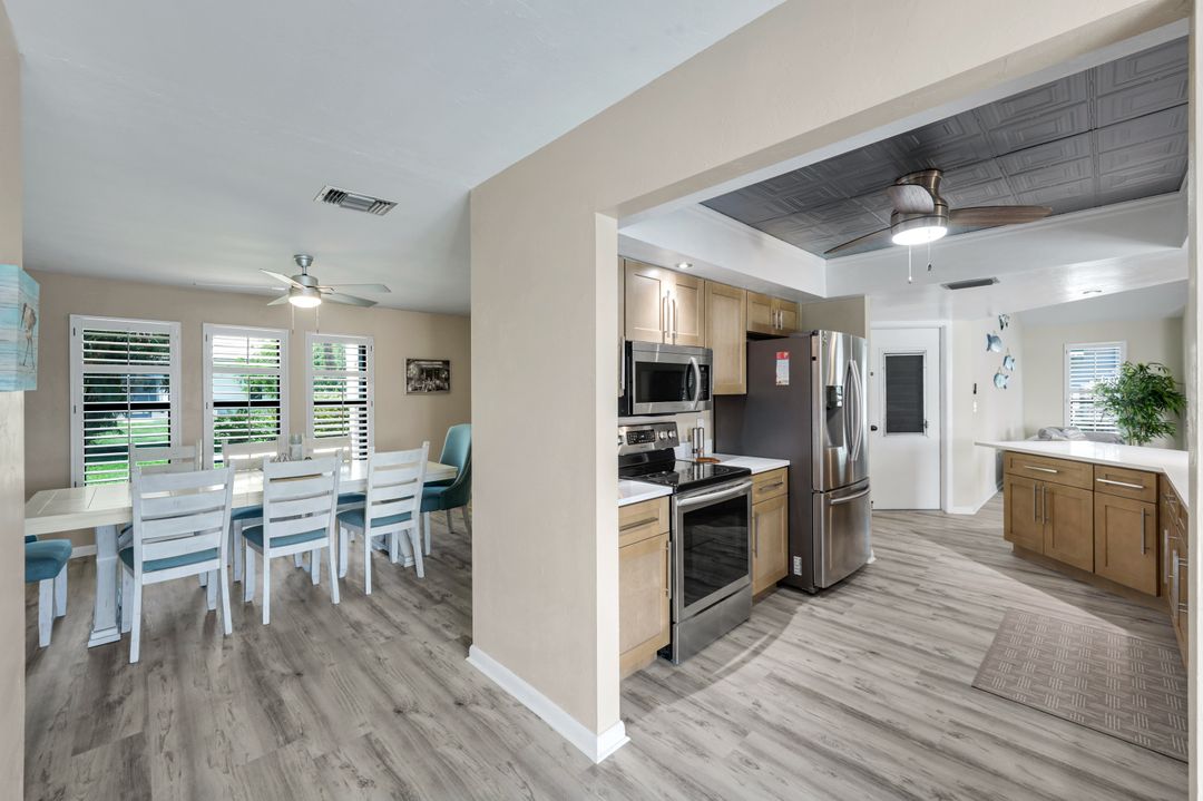 101 SW 50th St, Cape Coral, FL 33914