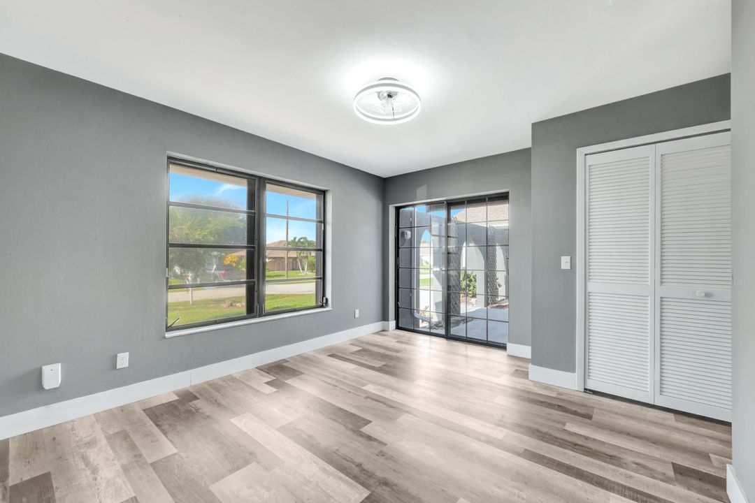 1207 SE 29th Terrace, Cape Coral, FL 33904