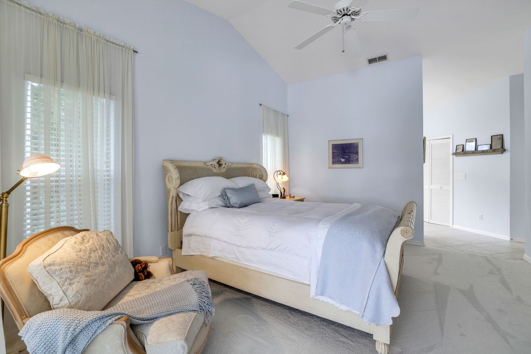 210 Belville Blvd, Naples, FL 34104