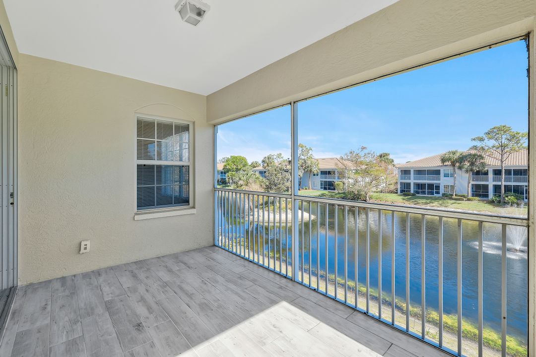 6812 Satinleaf Rd S #204, Naples, FL 34109