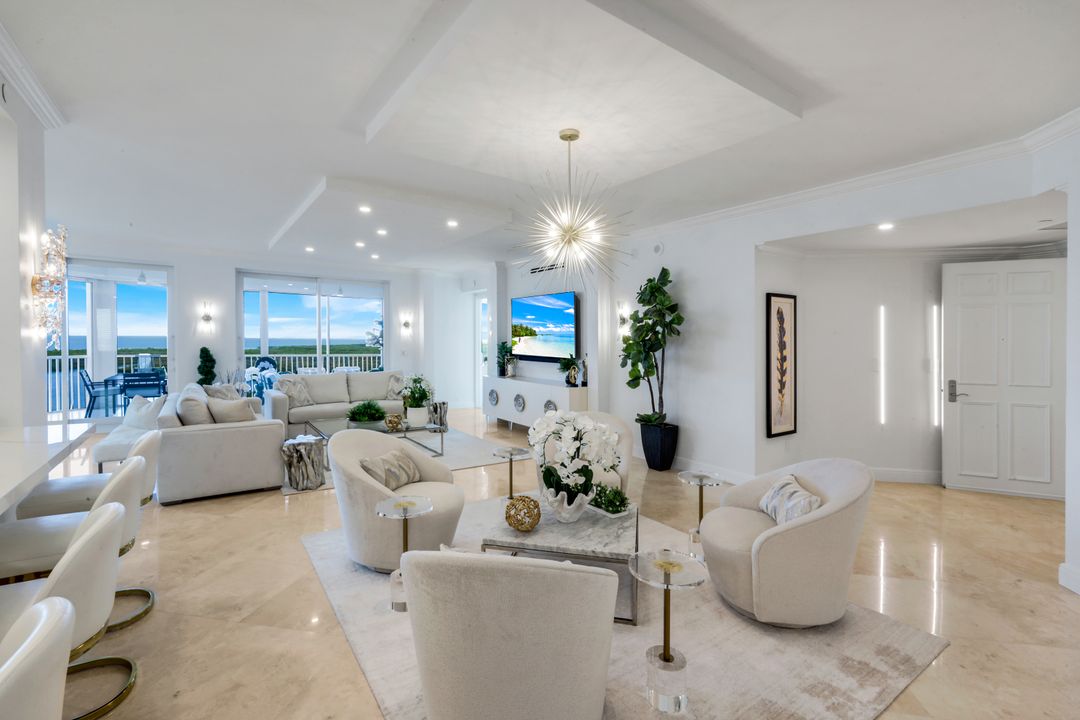 275 Indies Way #1503, Naples, FL 34110