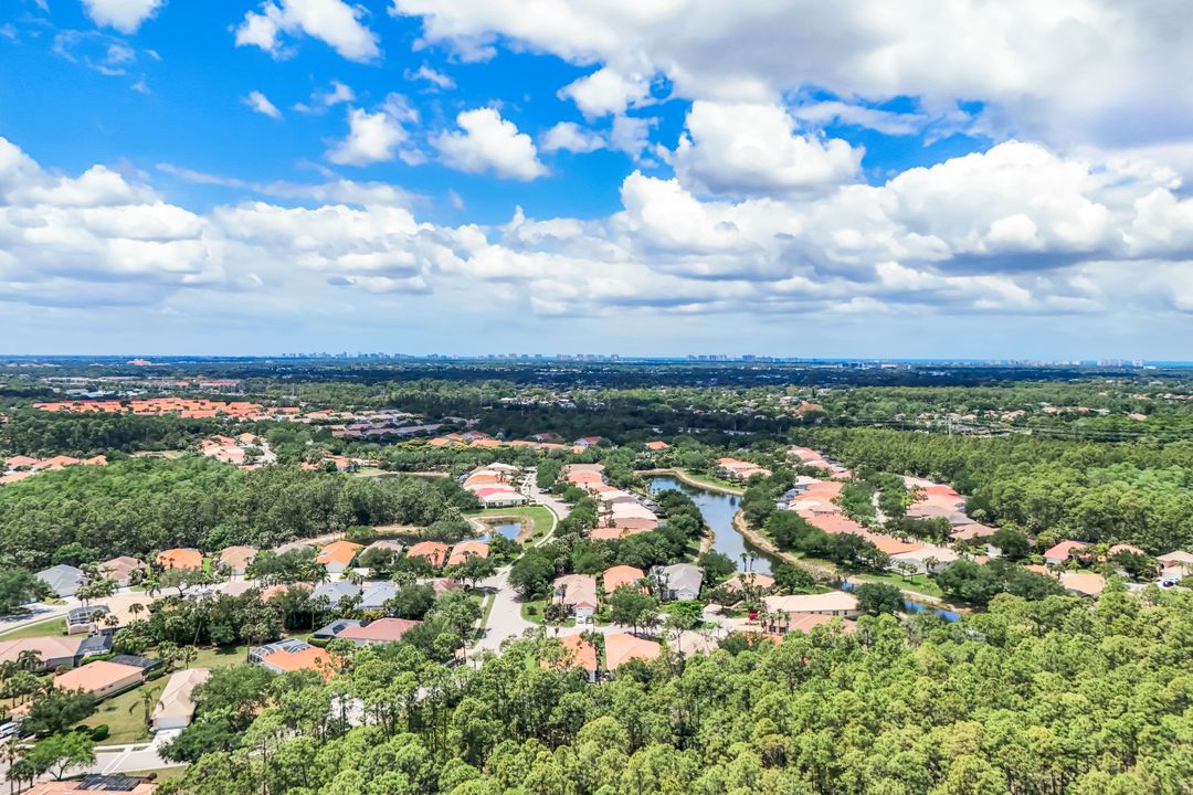 6072 Highwood Park Ln, Naples, FL 34110