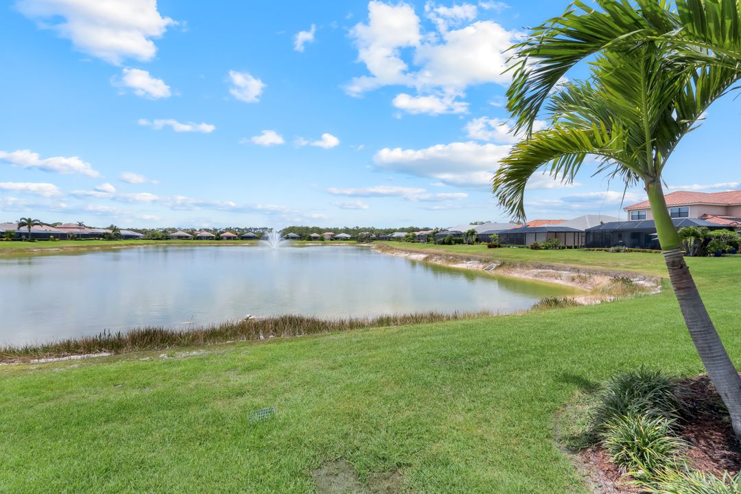 3620 Canopy Cir, Naples, FL 34120