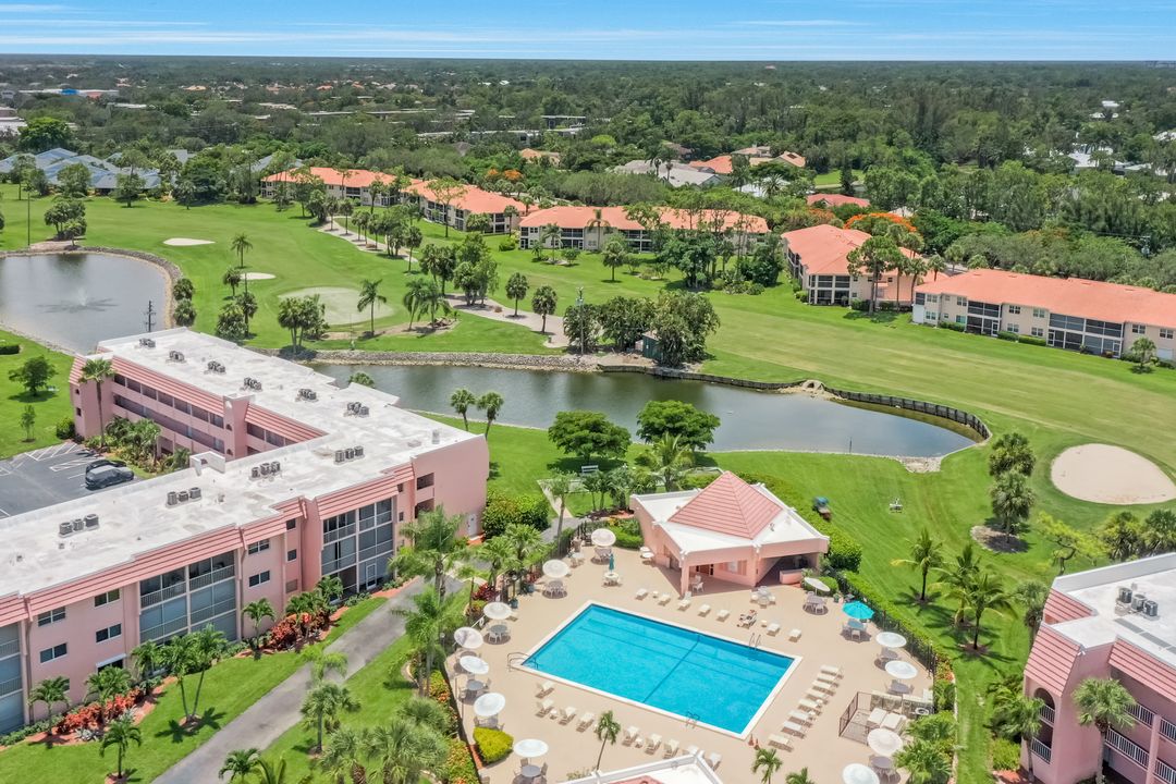 300 Forest Lakes Blvd #104, Naples, FL 34105