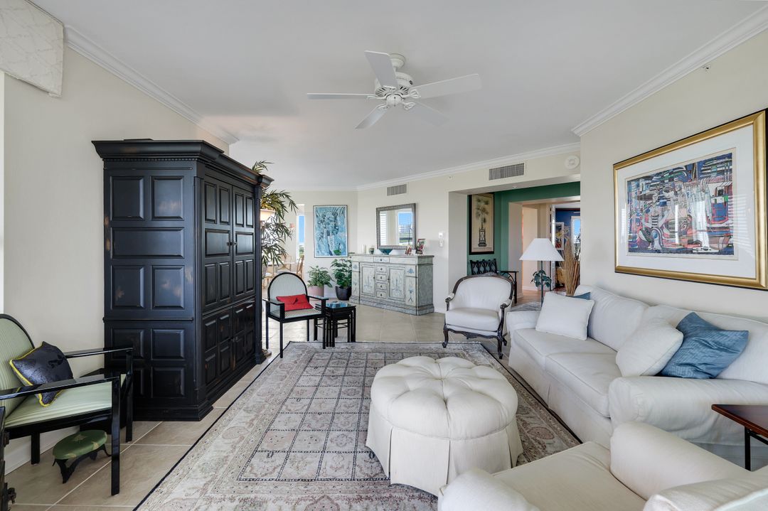 315 Dunes Blvd #707, Naples, FL 34110
