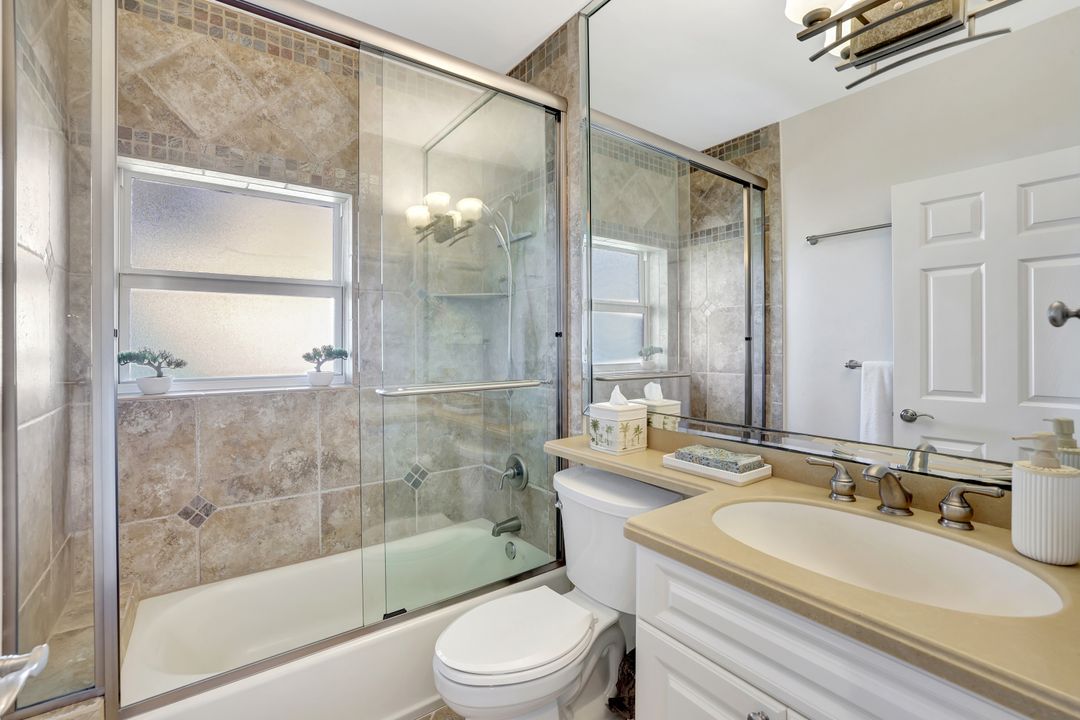 816 W Elkcam Cir #301, Marco Island, FL 34145