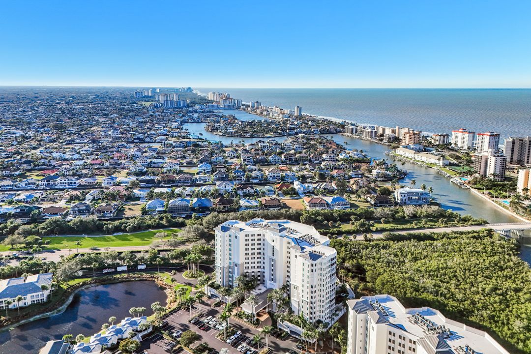 300 Dunes Blvd #201, Naples, FL 34110