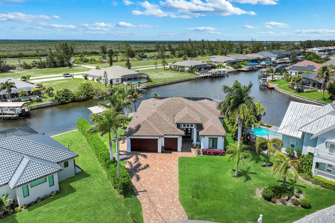 128 NW 39th Ave, Cape Coral, FL 33993