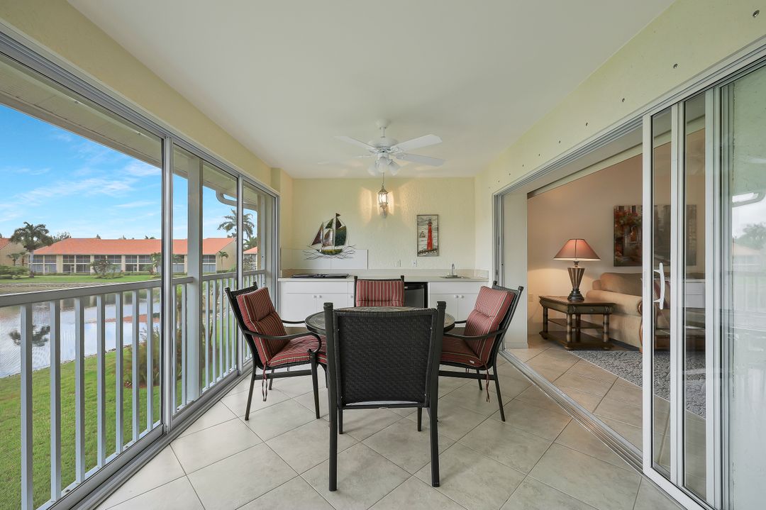 2395 Bayou Ln #4, Naples, FL 34112