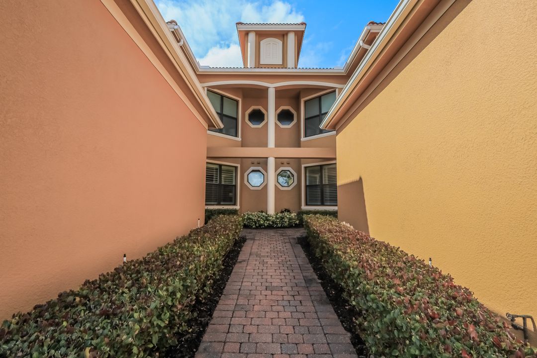 15910 Prentiss Pointe Cir, 101 Fort Myers, FL 33908