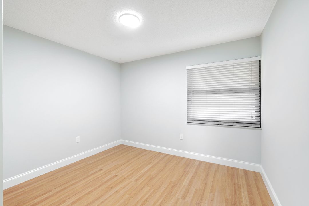 1508 Mainsail Dr, Naples, FL 34114