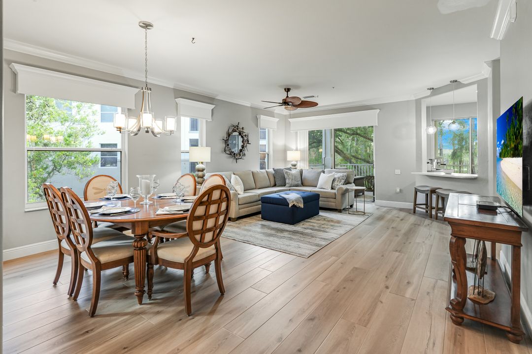 8267 Parkstone Pl #201, Naples, FL 34120