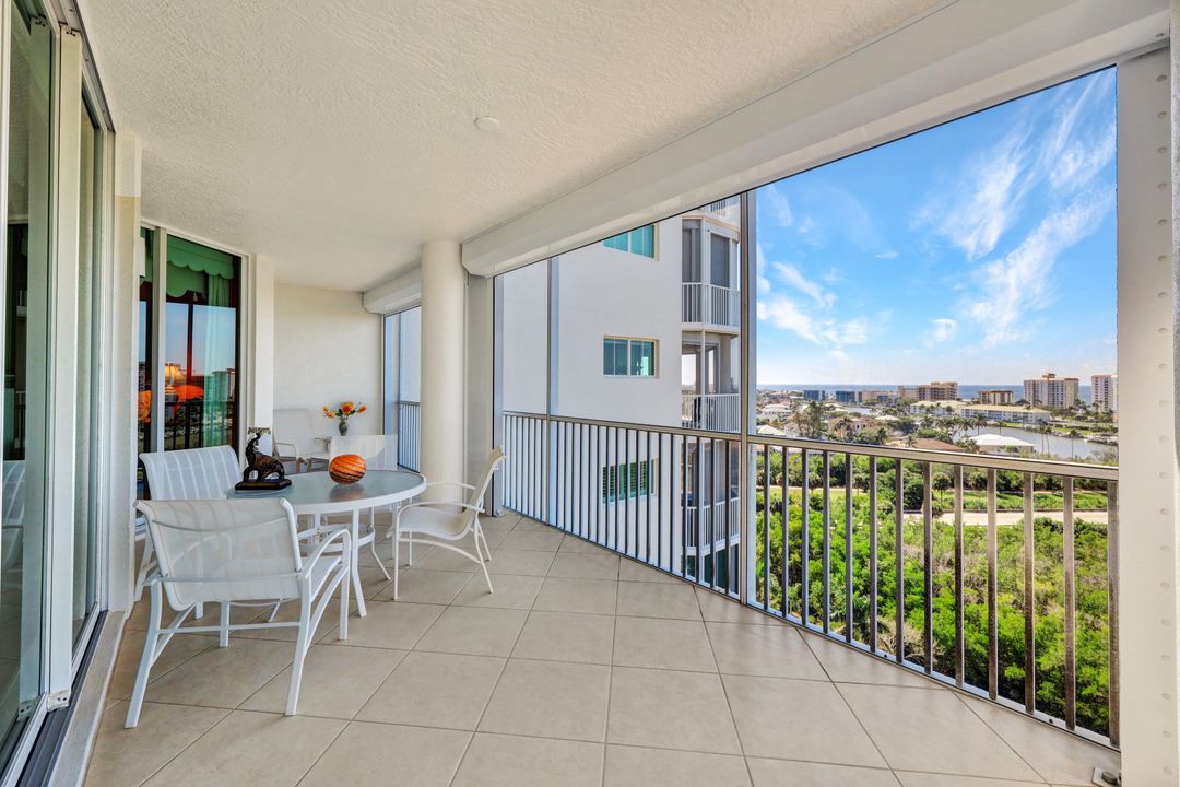 300 Dunes Blvd #1007, Naples, FL 34110