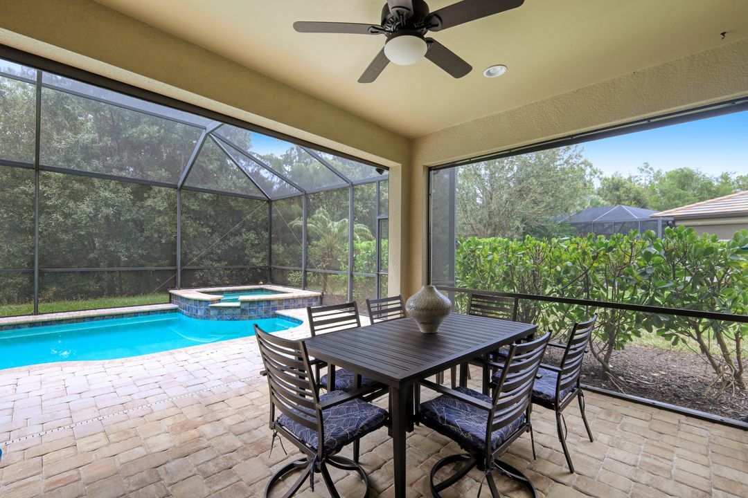 7175 Live Oak Dr, Naples, FL 34114