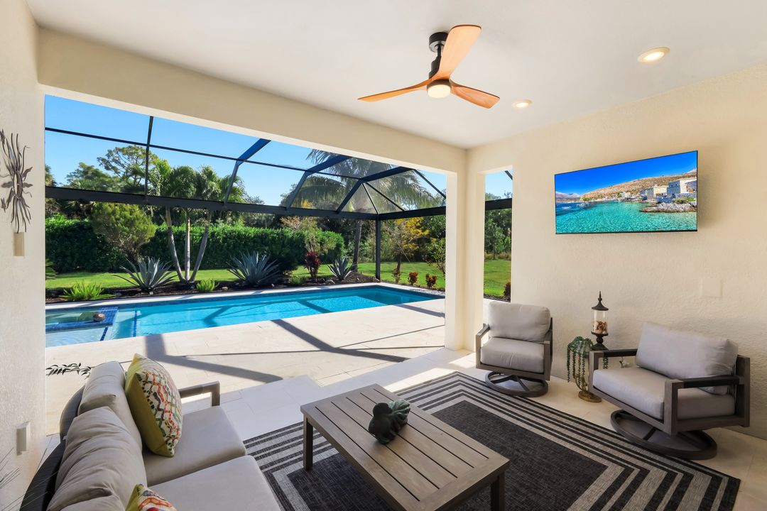 2302 Grenadines Way, Naples, FL