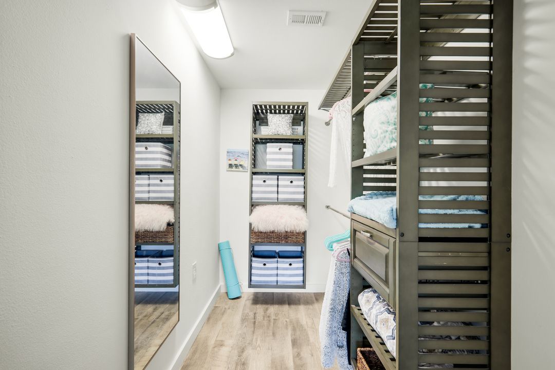 1100 Sarah Jean Cir #201, Naples, FL 34110