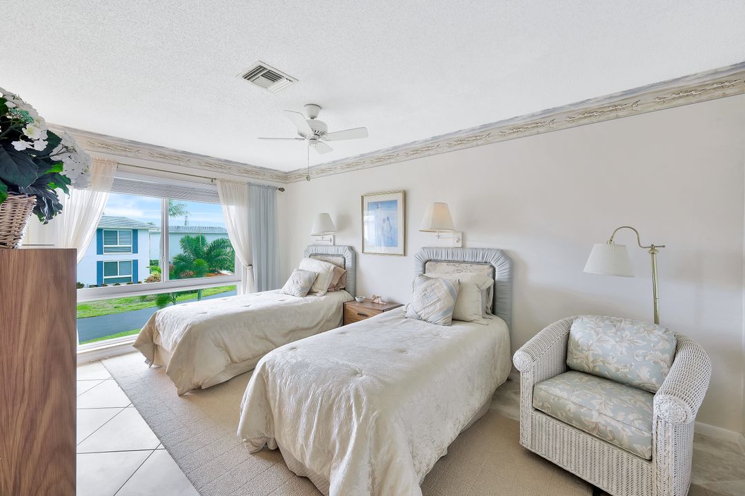 141 Lollypop Ln #4, Naples, FL 34112