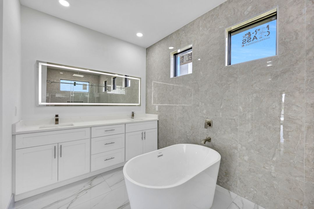 1639 NW 33rd Ave, Cape Coral, FL 33993