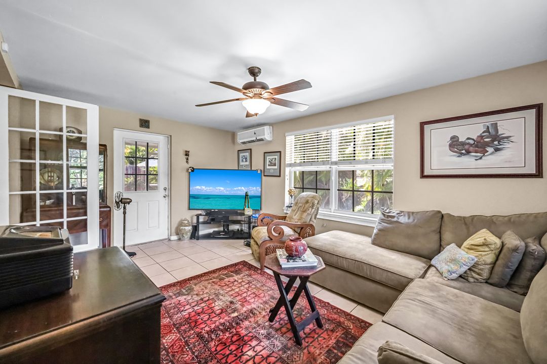 801 NW 26th St, Wilton Manors, FL 33311