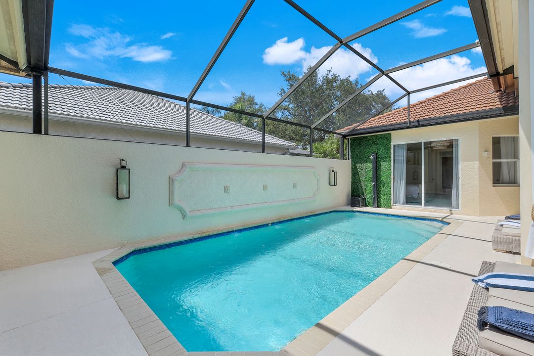 1123 Augusta Falls Way, Naples, FL 34119