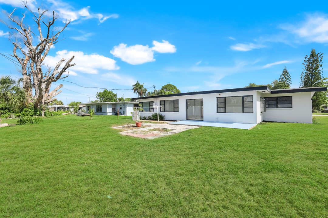 2118 Aldridge Ave, Fort Myers, FL 33907