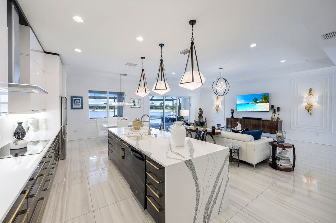 14448 Neptune Ave, Naples, FL 34114