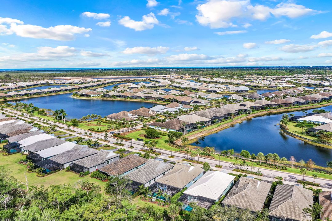 6323 Antigua Way, Naples, FL 34112