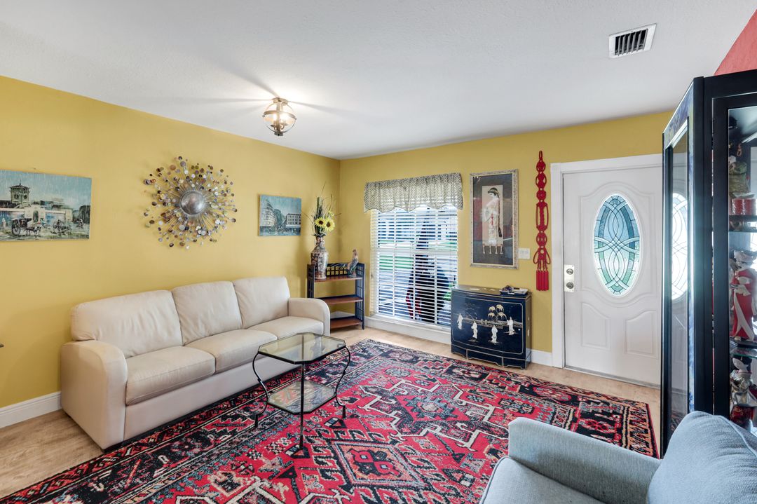 954 Jolly Rd, North Fort Myers, FL 33903