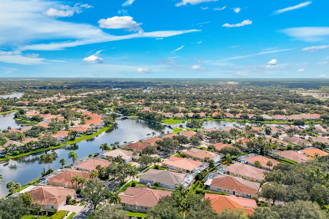 5808 Drummond Way, Naples, FL 34119
