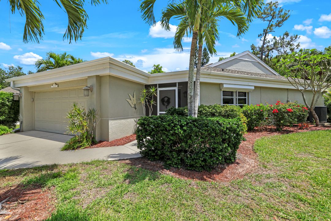 21707 Sungate Ct, Estero, FL 33928