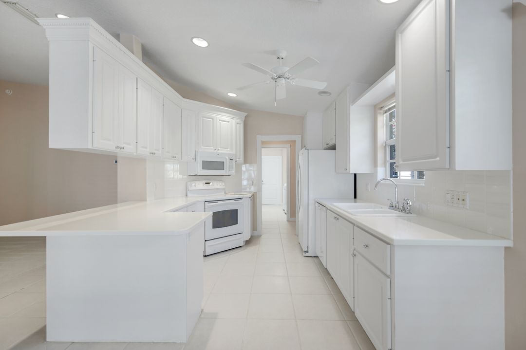 4719 Maupiti Way, Naples, FL 34119