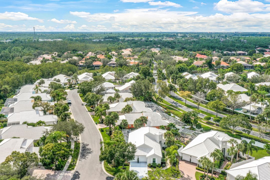 1262 Silverstrand Dr, Naples, FL 34110