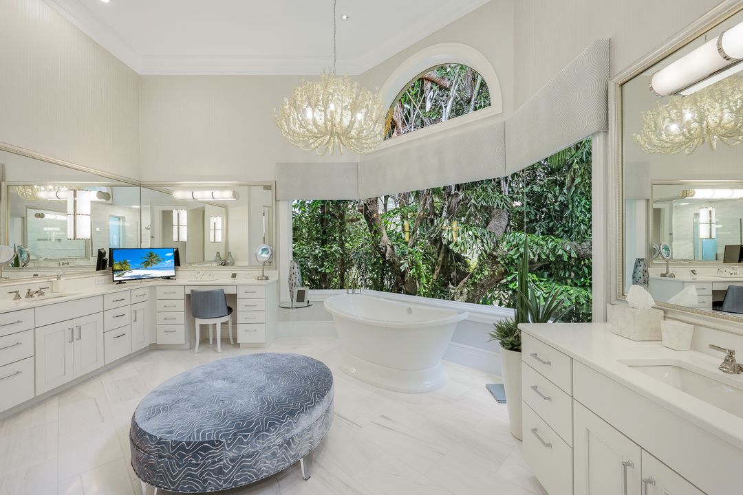 4111 Harbor Oaks Ct, Bonita Springs, FL 34134