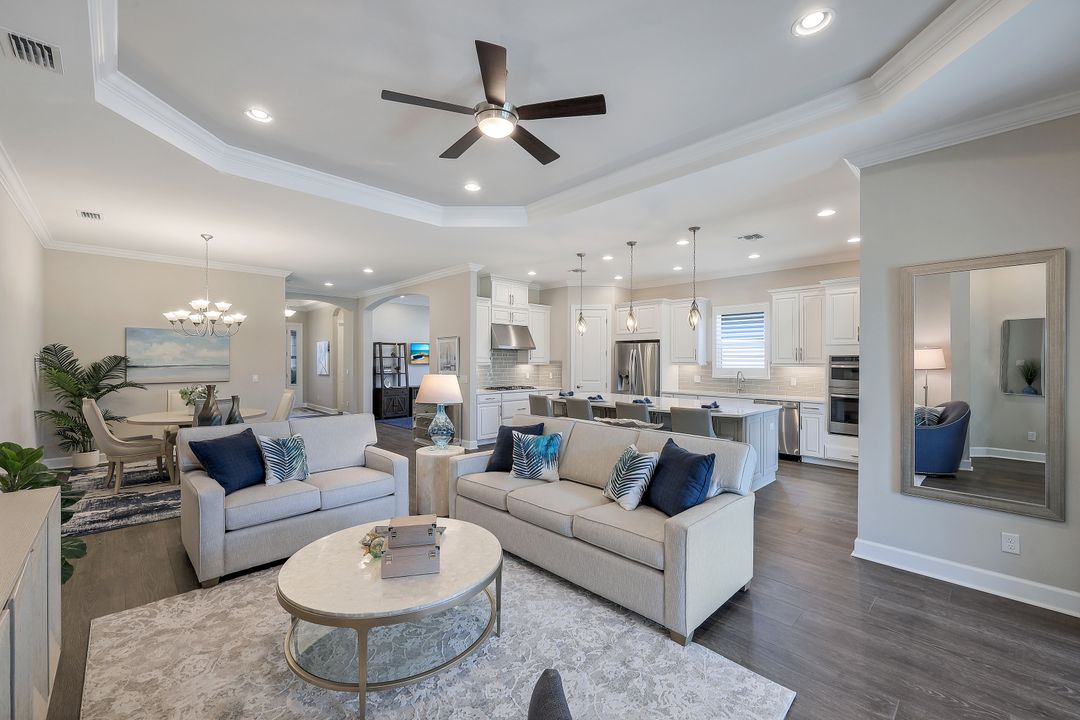 9500 Montelanico Loop, Naples, FL 34119