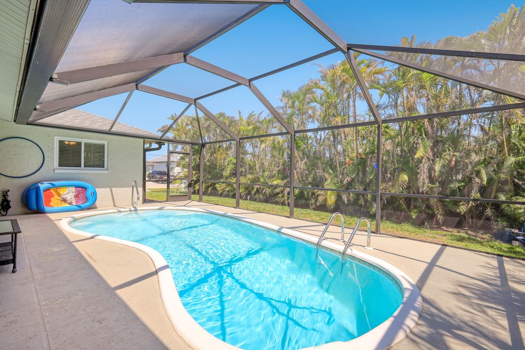 2317 SW 44th Terrace, Cape Coral, FL 33914