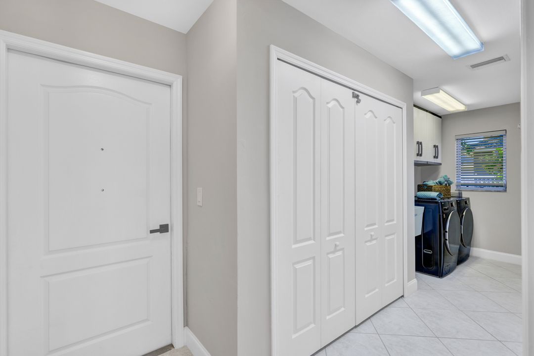 213 SE 20th Ct, Cape Coral, FL 33990