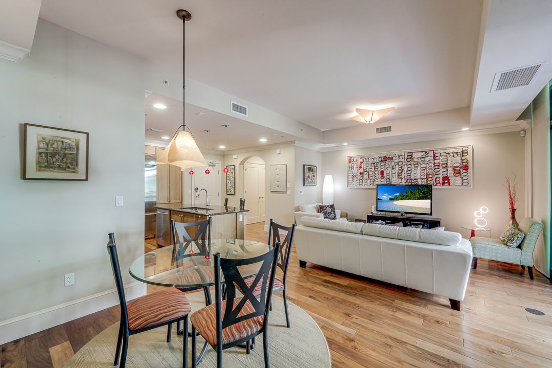 9123 Strada Pl #7201, Naples, FL 34108