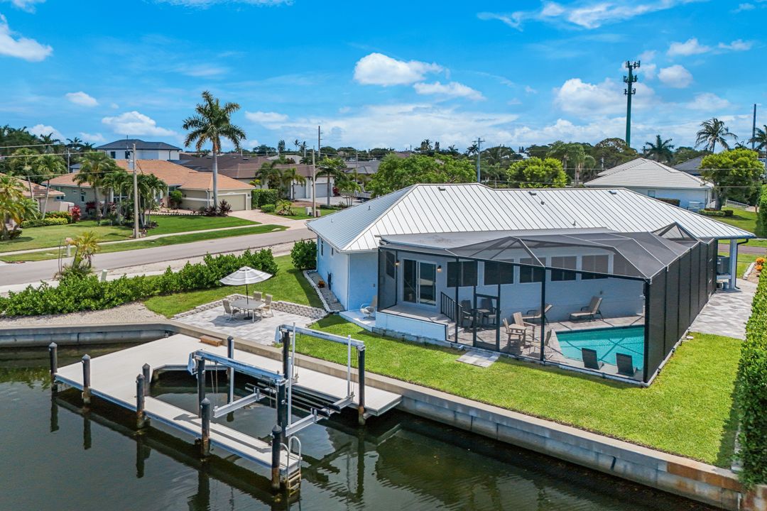 398 Wales Ct, Marco Island, FL 34145