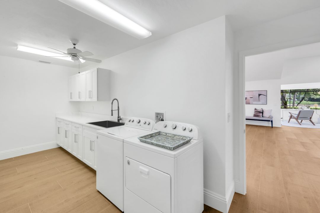 12888 Valewood Dr, Naples, FL 34119