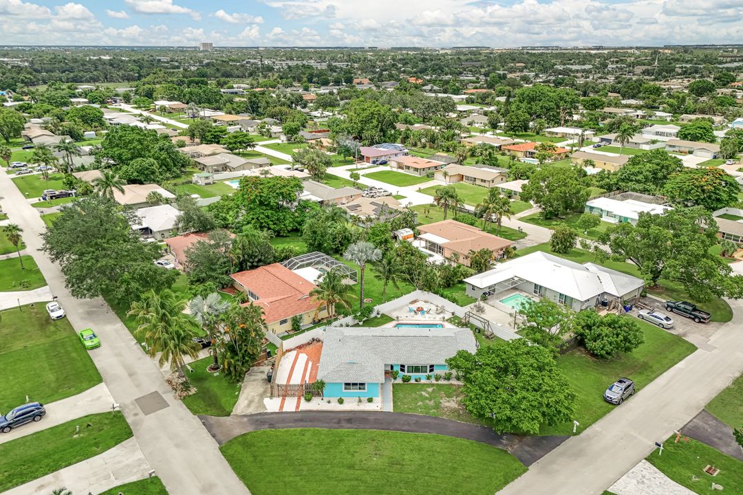 1683 S Hermitage Rd, Fort Myers, FL 33919