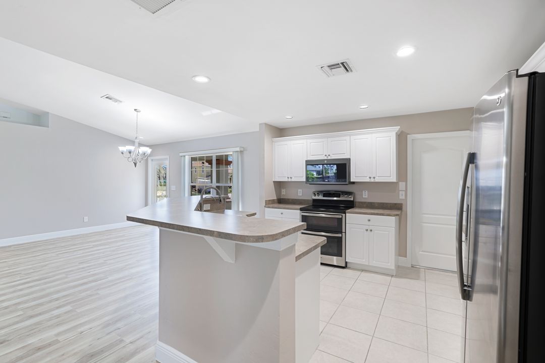 3701 NE 15th Ave, Cape Coral, FL 33909