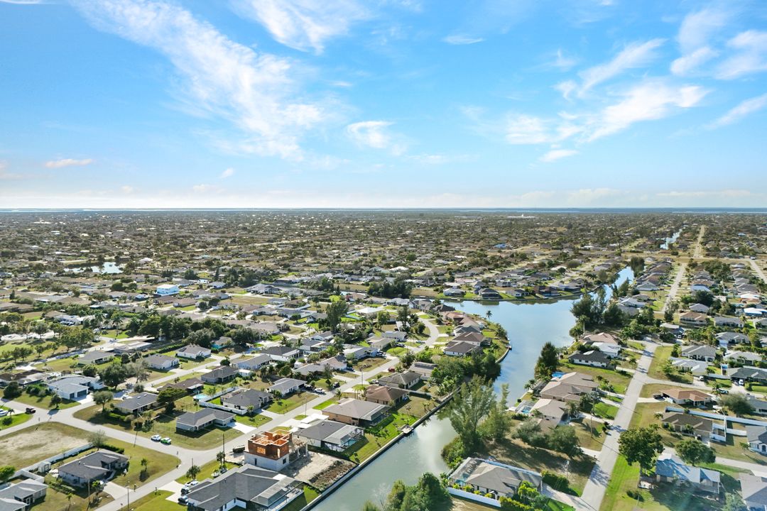 306 SW 28th Terrace, Cape Coral, FL 33914