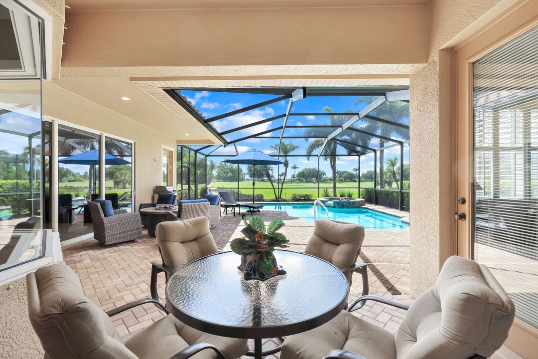 10026 Lions Bay Ct, Naples, FL 34120
