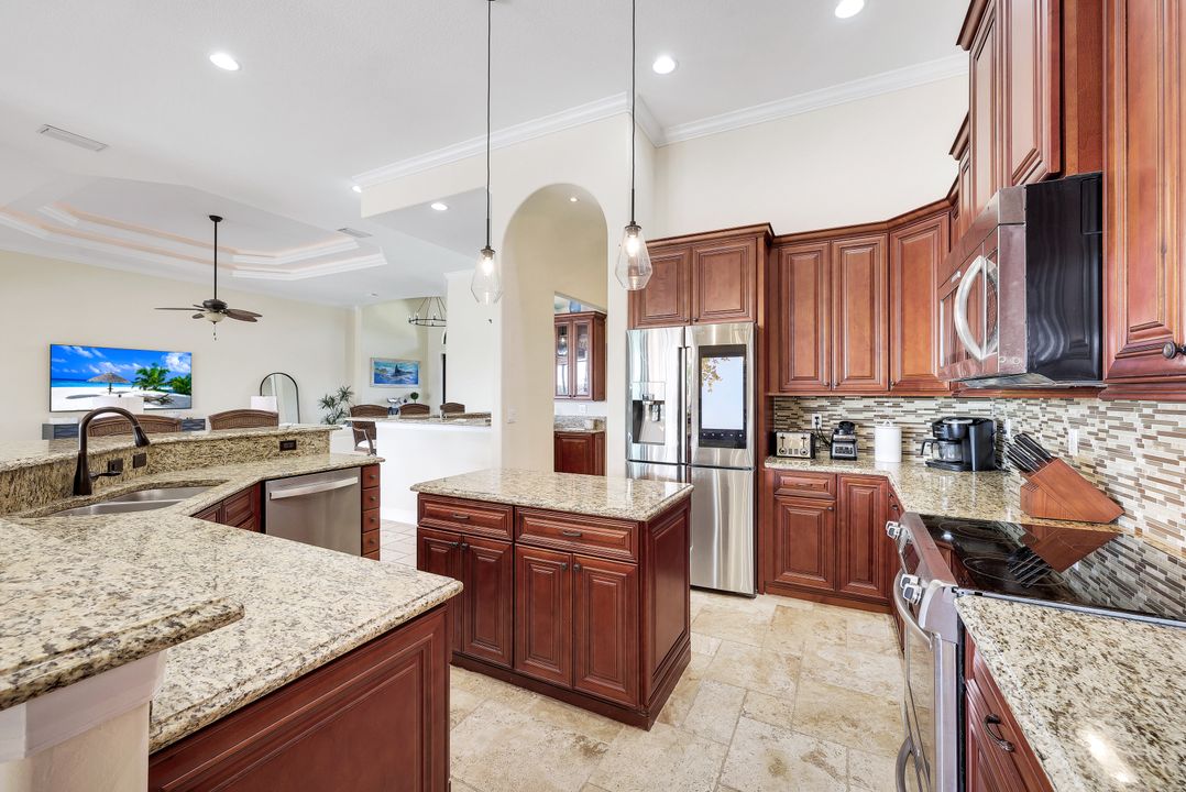 5858 Harbour Preserve Cir, Cape Coral, FL 33914