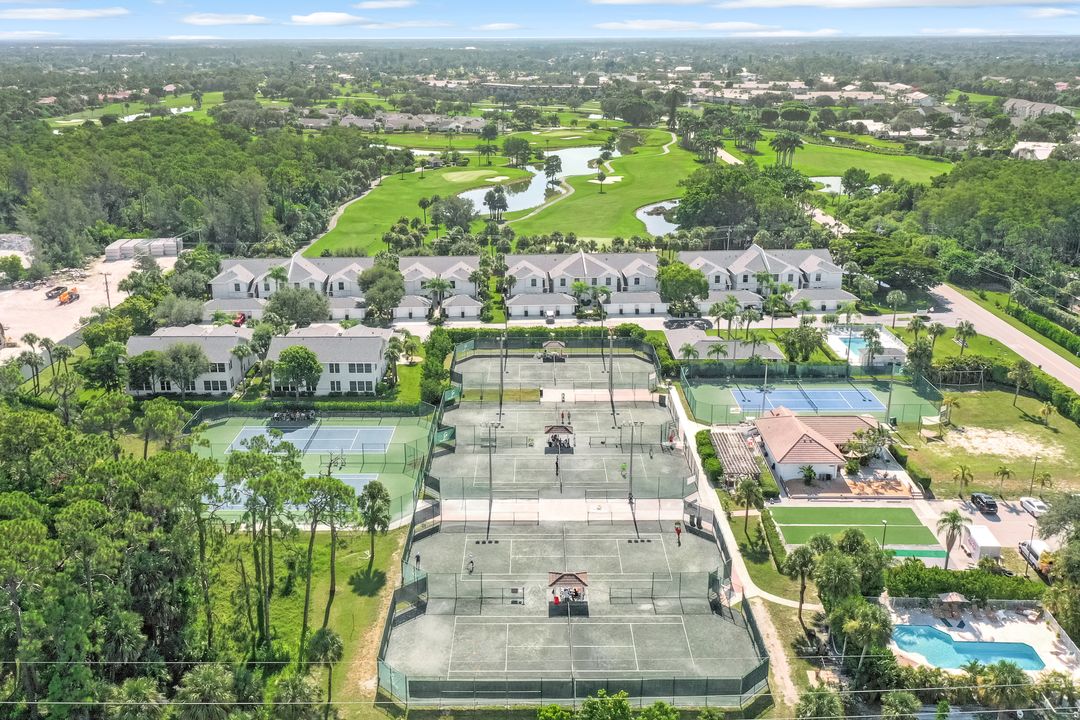 1320 Charleston Square Dr #101, Naples, FL 34110