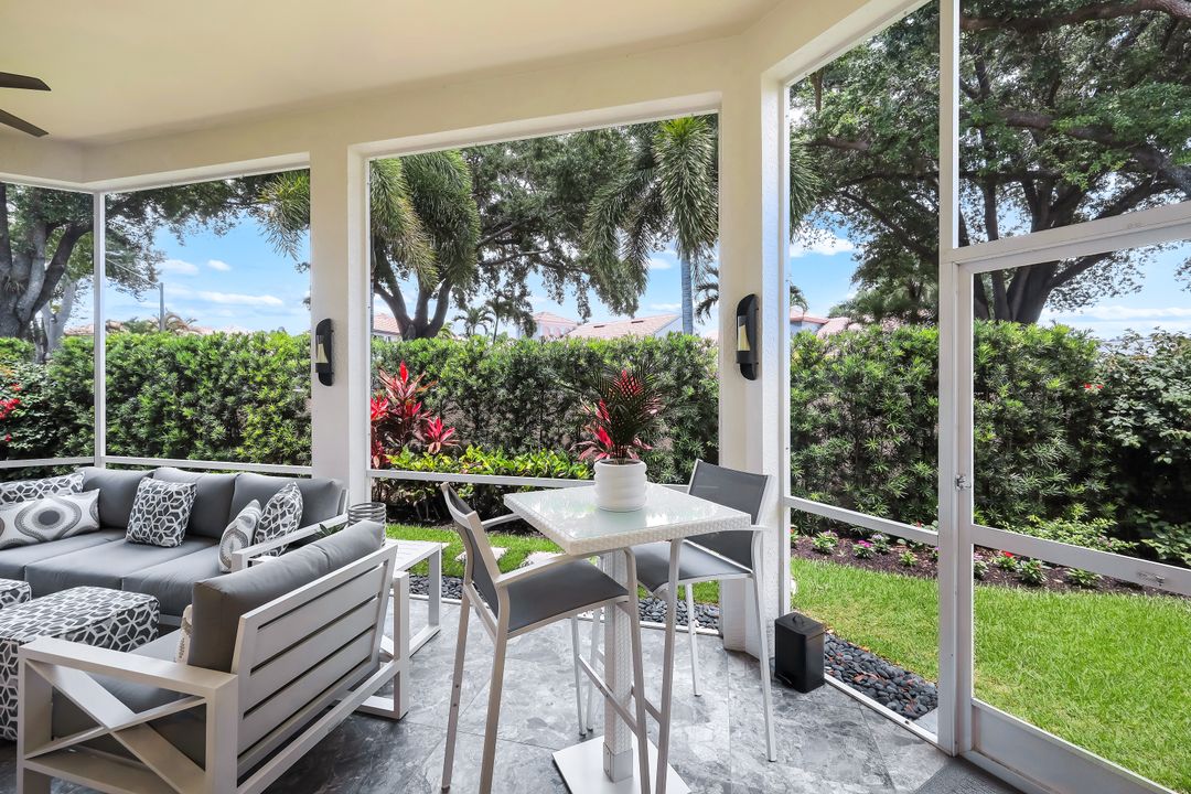 155 San Rafael Ln, Naples, FL 34119