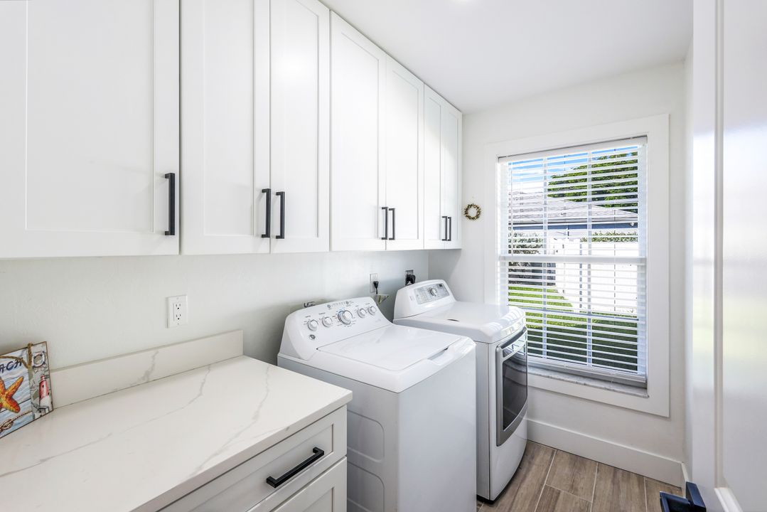 3512 SE 3rd Pl, Cape Coral, FL 33904