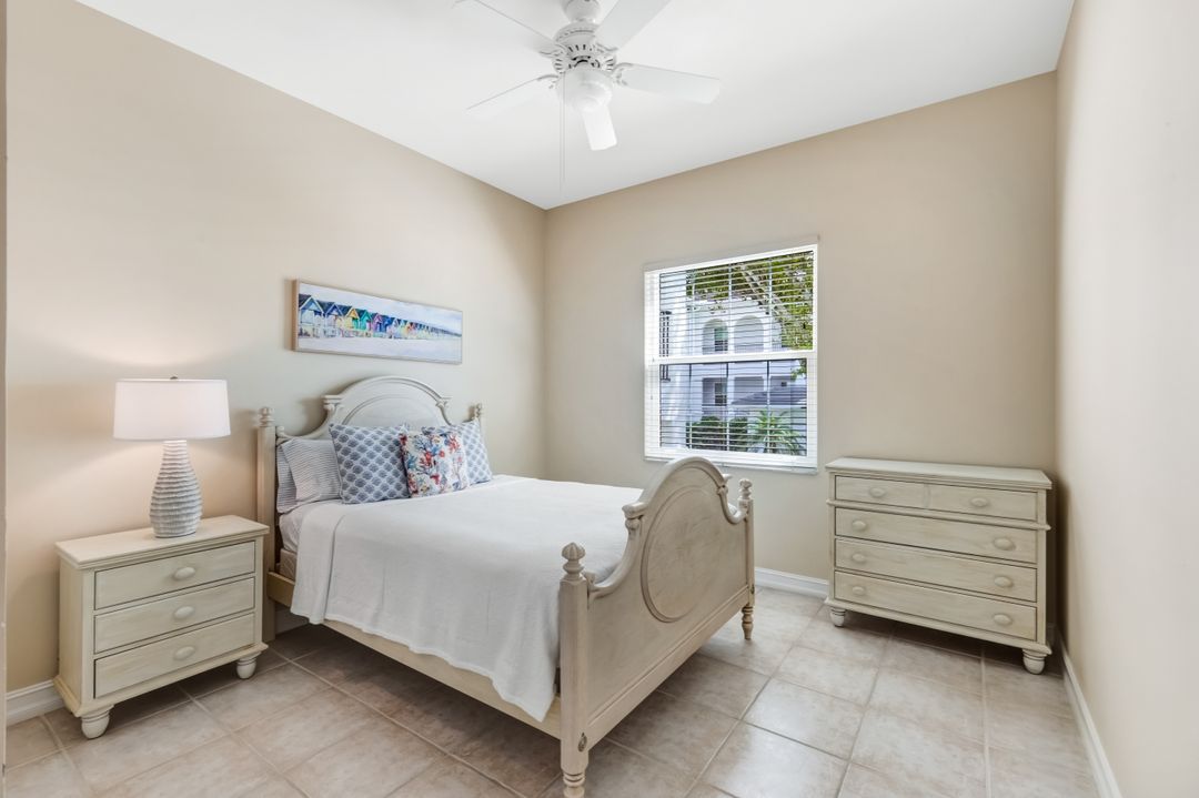 820 Bentwater Cir #101, Naples, FL 34108