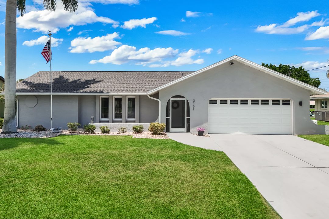 2107 SE 25th Terrace, Cape Coral, FL 33904
